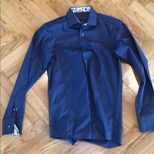 ENZO DI MILANO Blue button down shirt NWOT